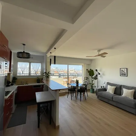 F8 - Terrace Paris's View, Eiffel Tower Area Апартаменты Париж