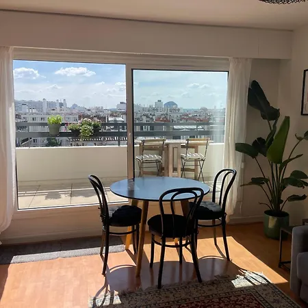 F8 - Terrace Paris's View, Eiffel Tower Area * פריז