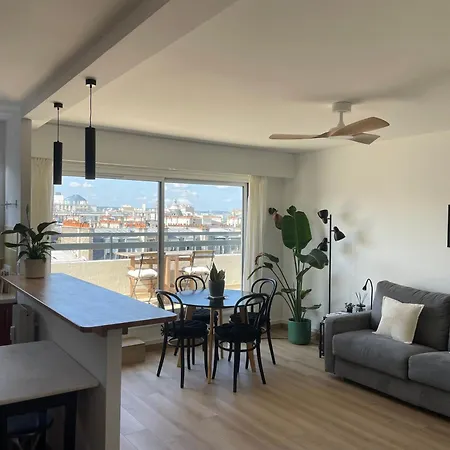 Apartamento F8 - Terrace Paris's View, Eiffel Tower Area Paris