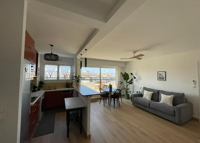 F8 - Terrace Paris's View, Eiffel Tower Area 아파트 파리